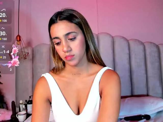 ameliaevans on BongaCams 