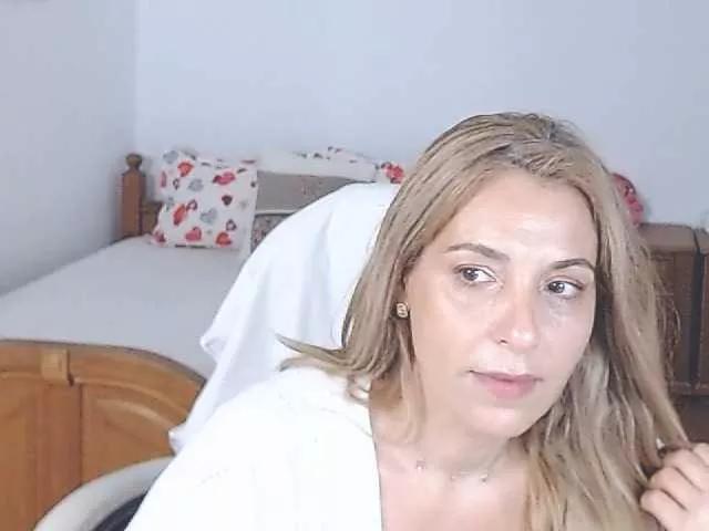 Evamaria2025 on BongaCams 