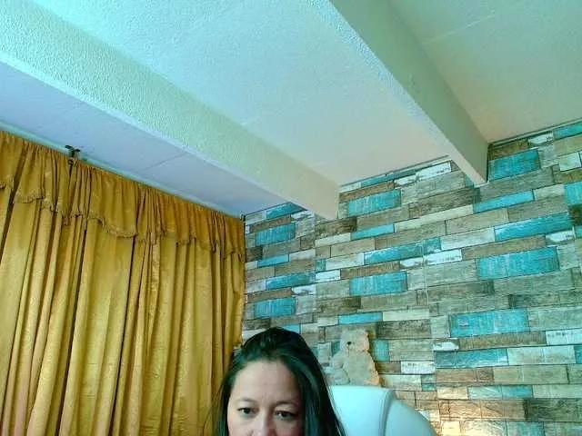 katherincruz82 on BongaCams 