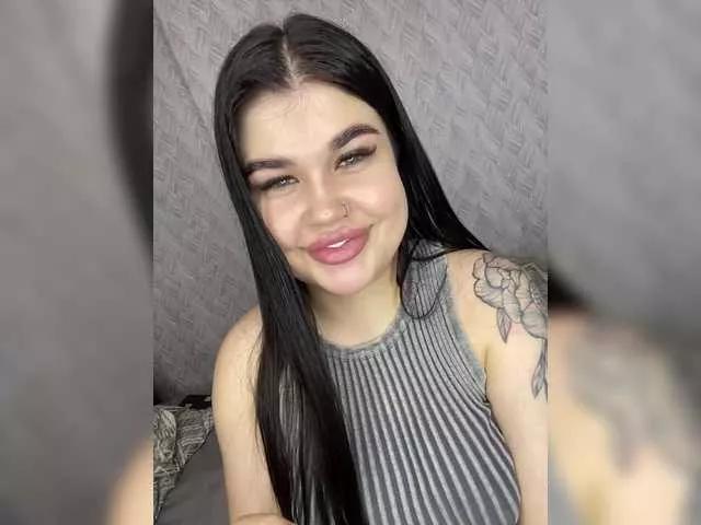 suchka-black- on BongaCams 