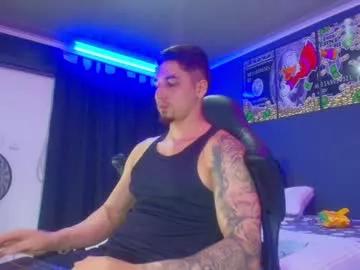 camiloalvarezzz3 on Chaturbate 