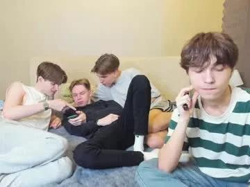 camp_horny_guys_ on Chaturbate 