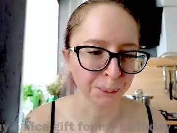 coy_girl_ on Chaturbate 