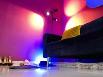 emiily_xo on Chaturbate 