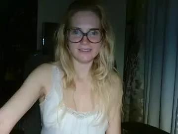 eva2323 on Chaturbate 