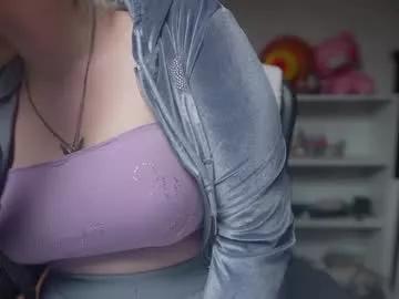 krystalsyxx on Chaturbate 