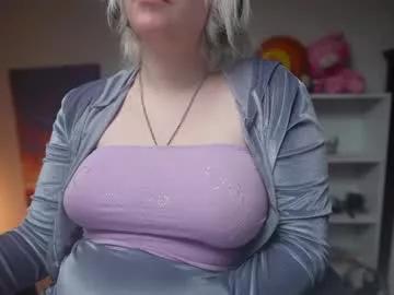 krystalsyxx on Chaturbate 