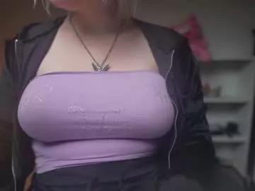 krystalsyxx on Chaturbate 