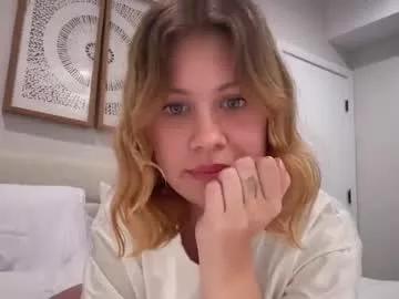 lunahadley on Chaturbate 