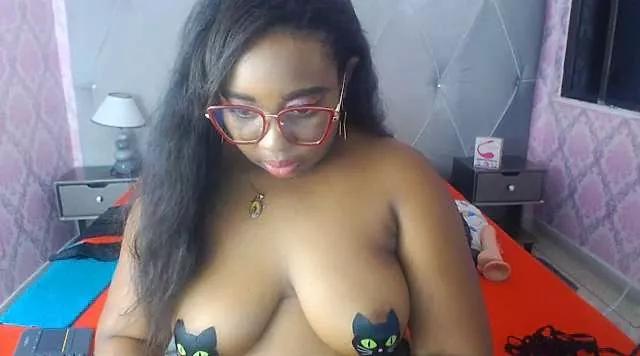 CaseyMoon on StripChat 