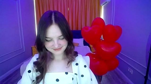 FloweryLove_1 on StripChat 