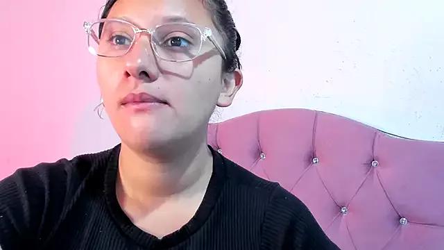 Mila_nixon02 on StripChat 