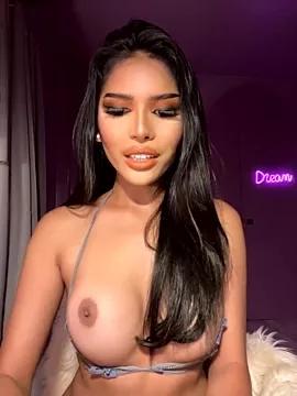 ShantalLife on StripChat 